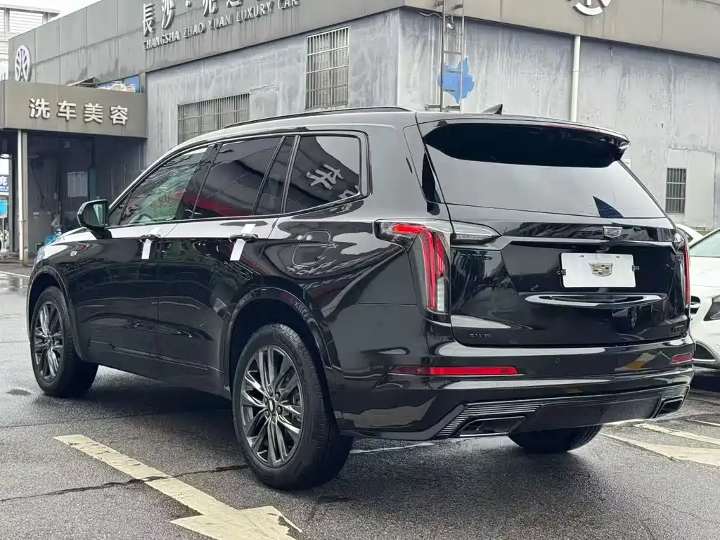 Cadillac XT6 — миниатюра 7