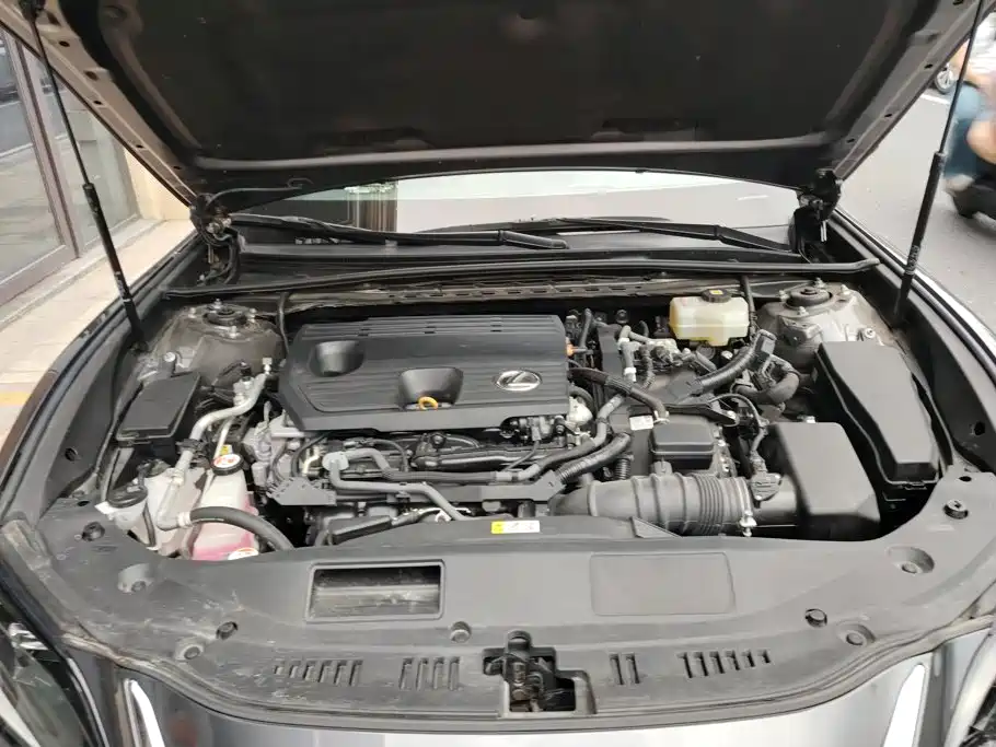 Lexus ES — миниатюра 9