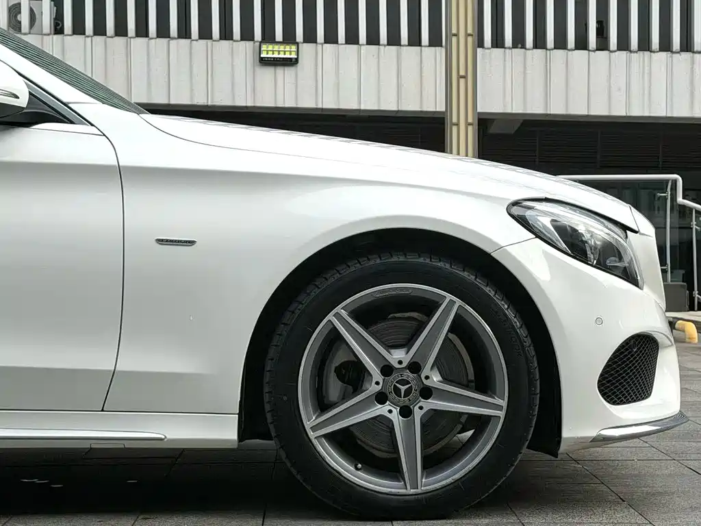 Mercedes-Benz C-Class — миниатюра 4