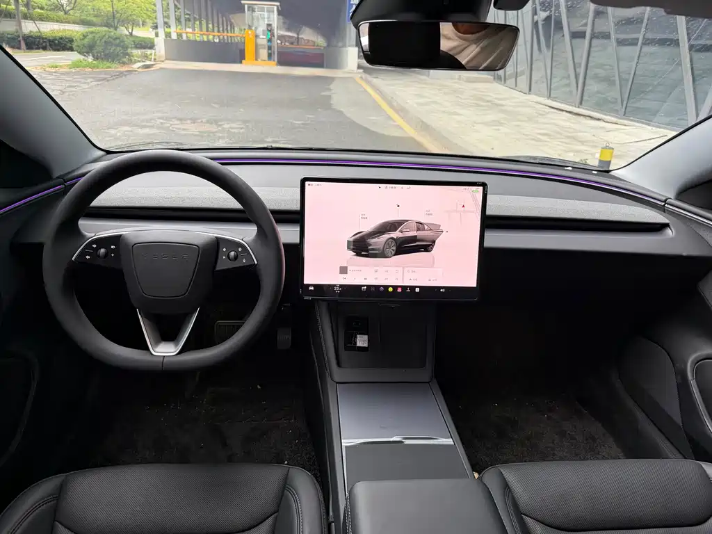Tesla Model 3 — миниатюра 9