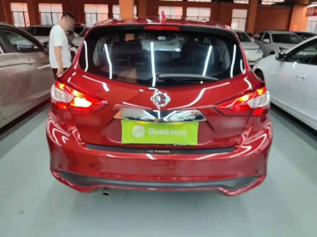 Nissan Tiida — миниатюра 6