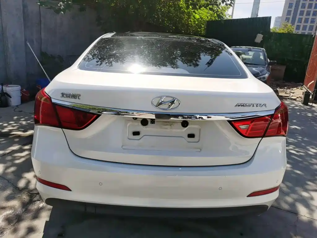 Hyundai Mistra — миниатюра 6
