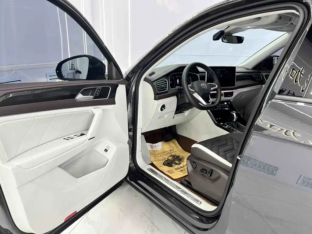 Volkswagen Tayron 2023 280TSI Luxury Plus