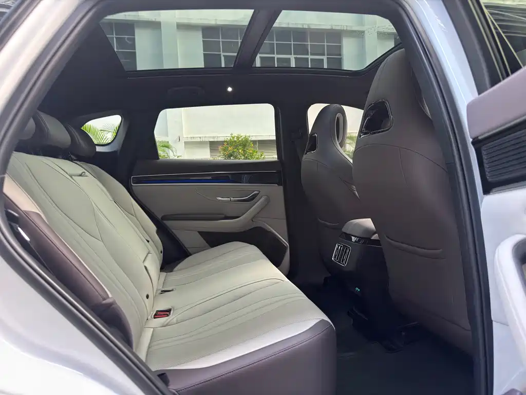 BYD PLUS New Energy — миниатюра 15