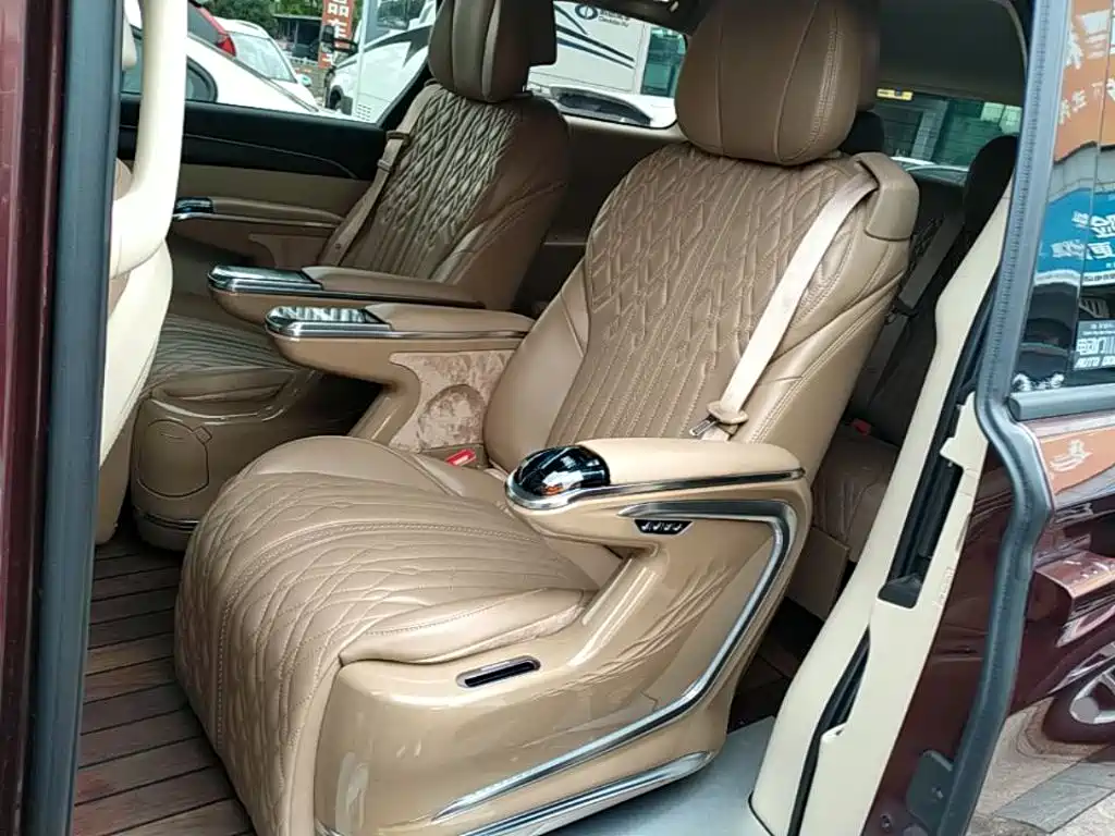 Buick GL8 — миниатюра 17