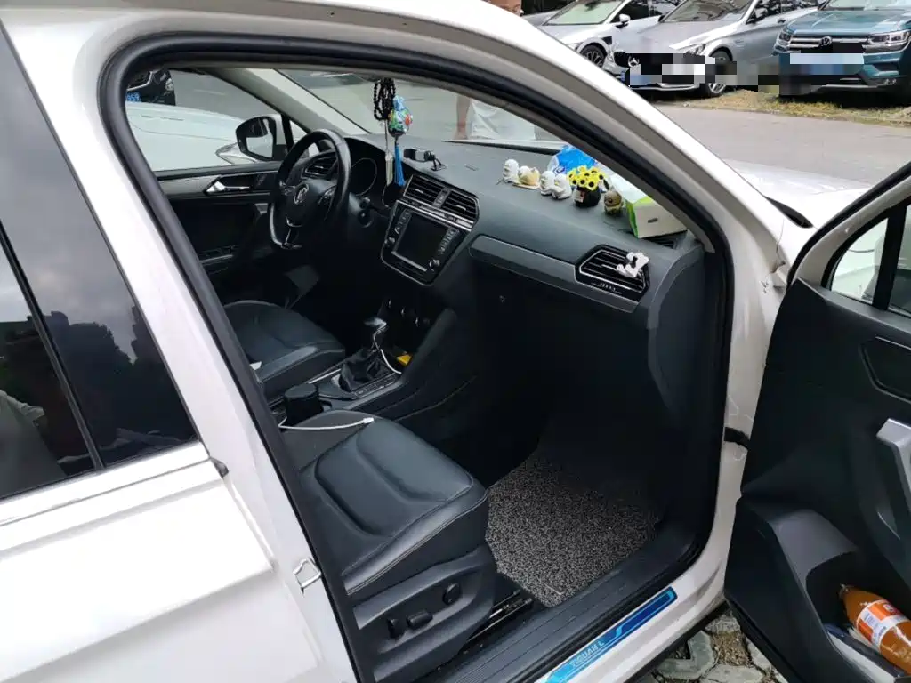 Volkswagen Tiguan L — миниатюра 18