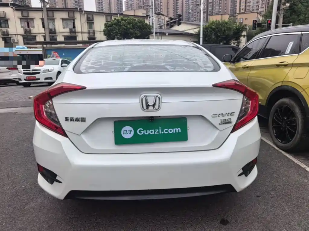 Honda Civic — миниатюра 6