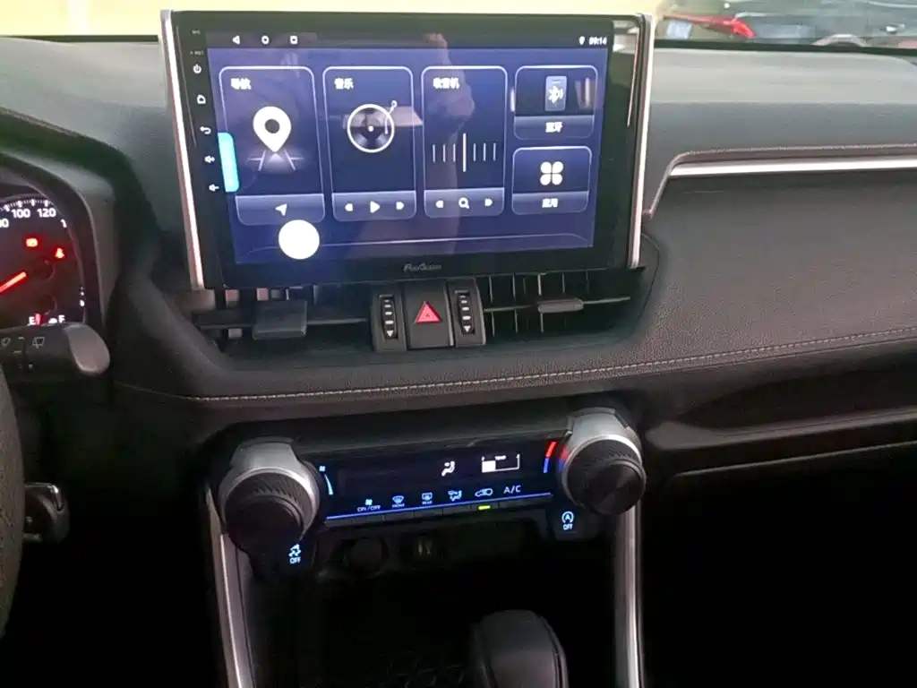 Toyota Wildlander — миниатюра 7