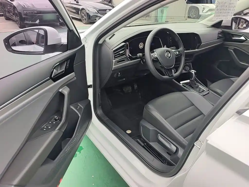 Volkswagen Sagitar — миниатюра 16