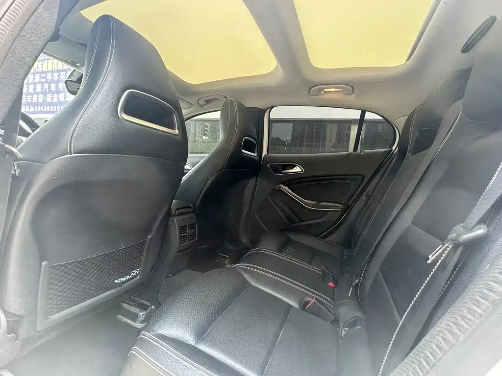Mercedes-Benz GLA — миниатюра 8