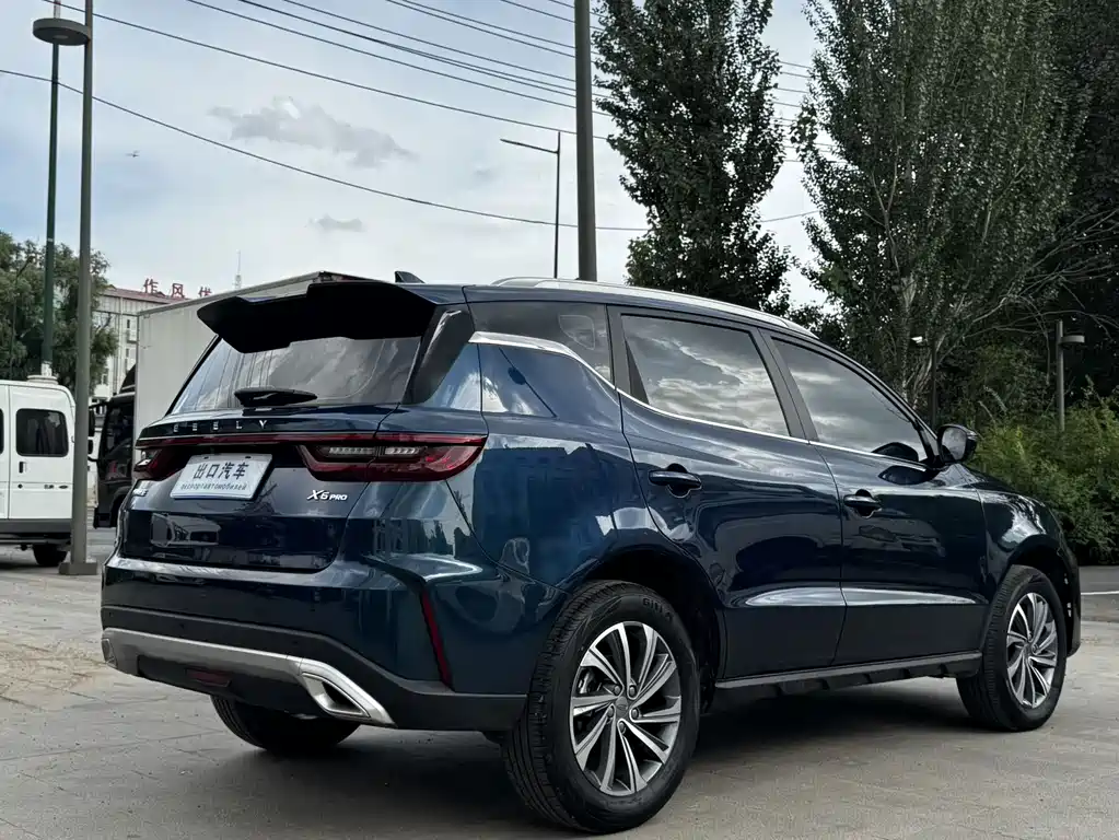 Geely Vision X6 — миниатюра 6