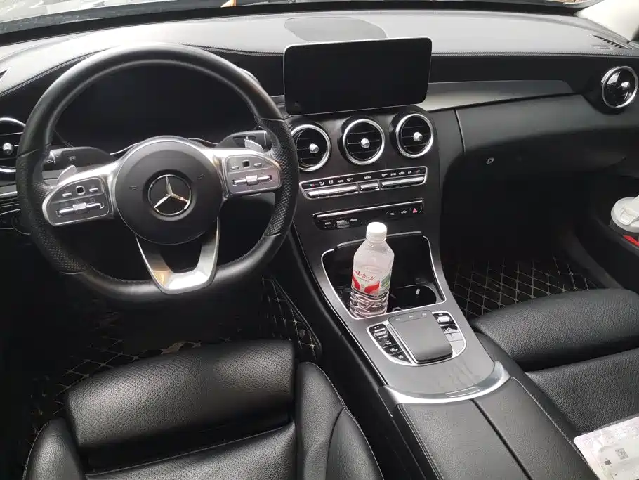 Mercedes-Benz C-Class — миниатюра 12