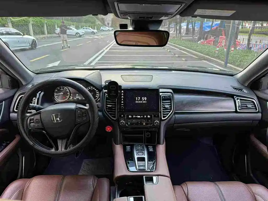Honda UR-V — миниатюра 7