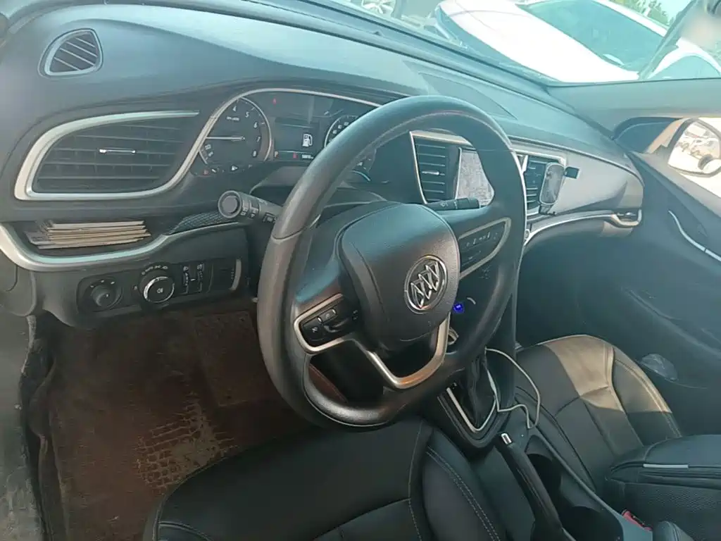 Buick Excelle — миниатюра 11