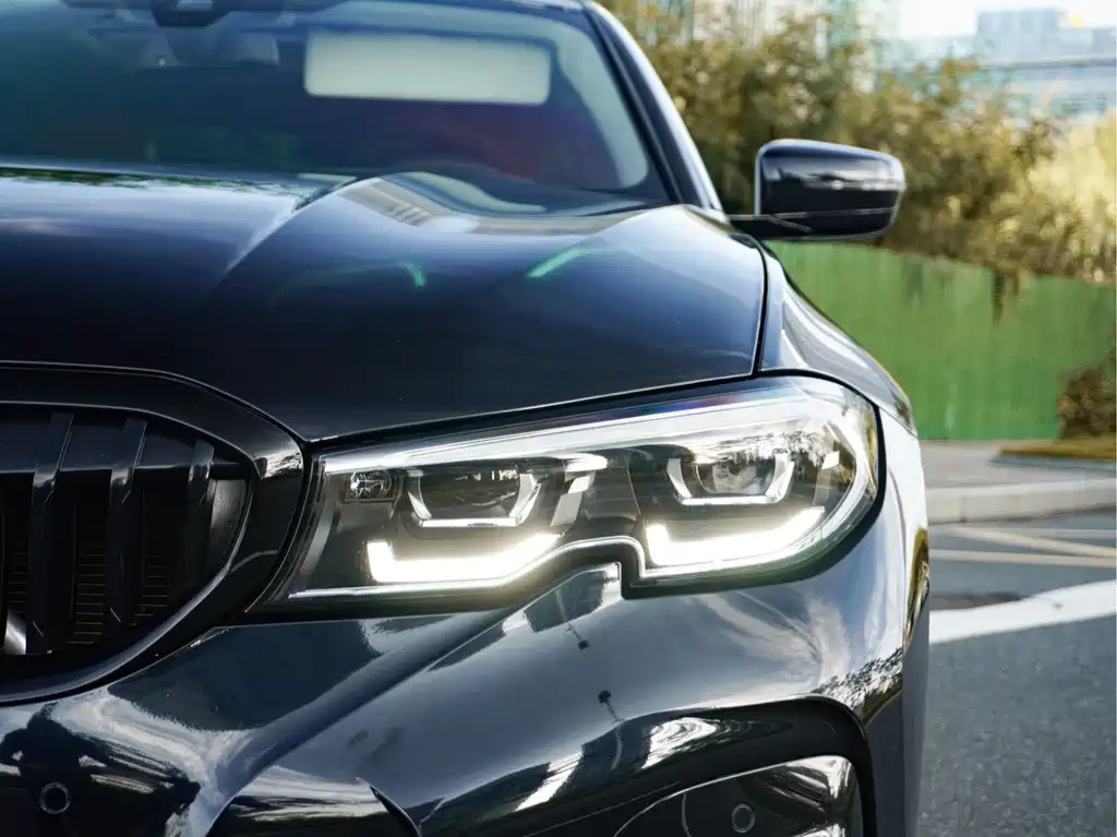 BMW 3 Series — миниатюра 3