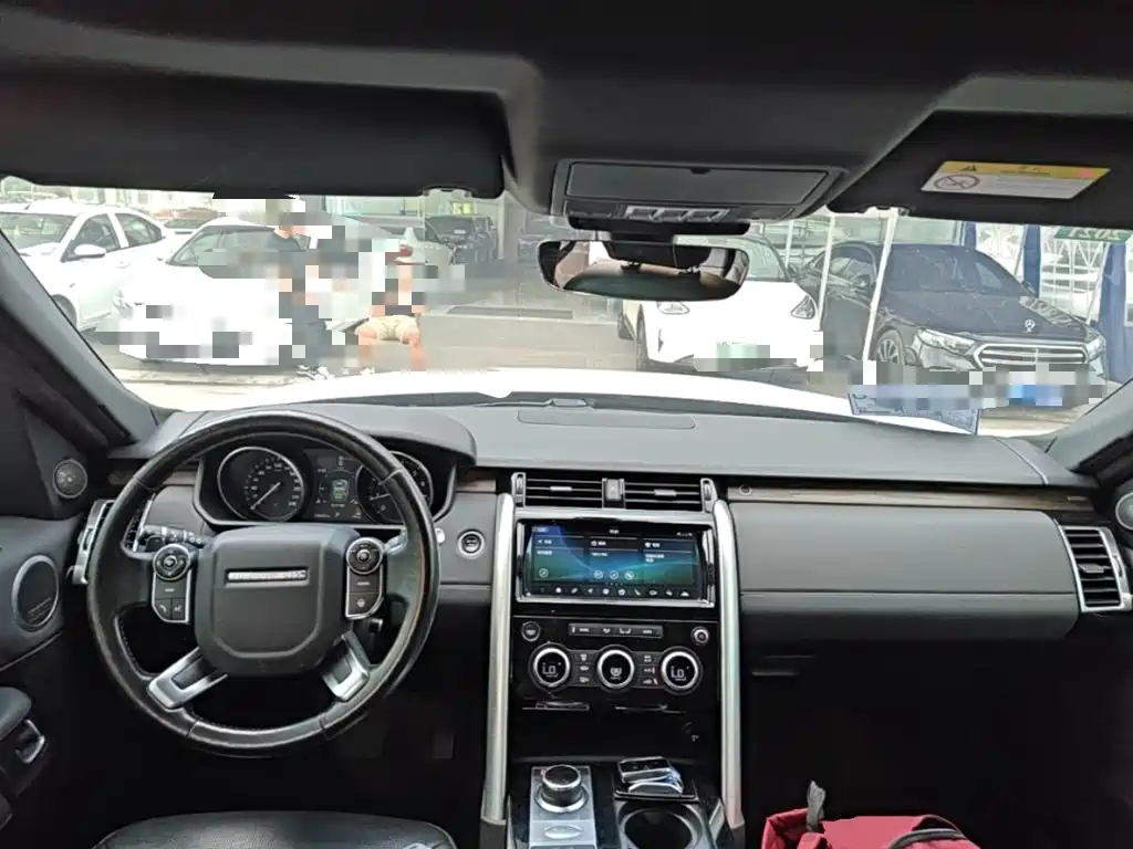 Land Rover Discovery — миниатюра 10