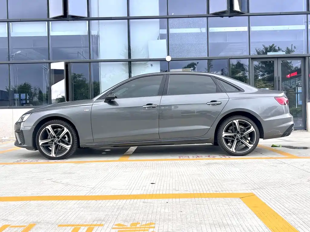 Audi A4L — миниатюра 11