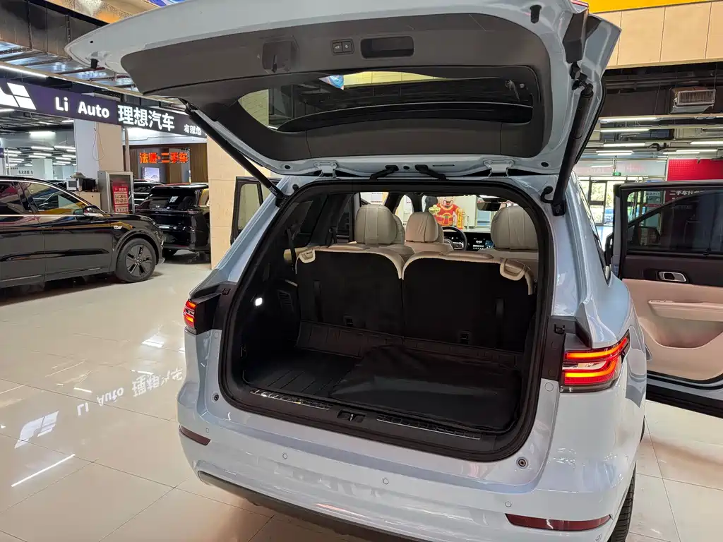 Li Auto Li ONE — миниатюра 24