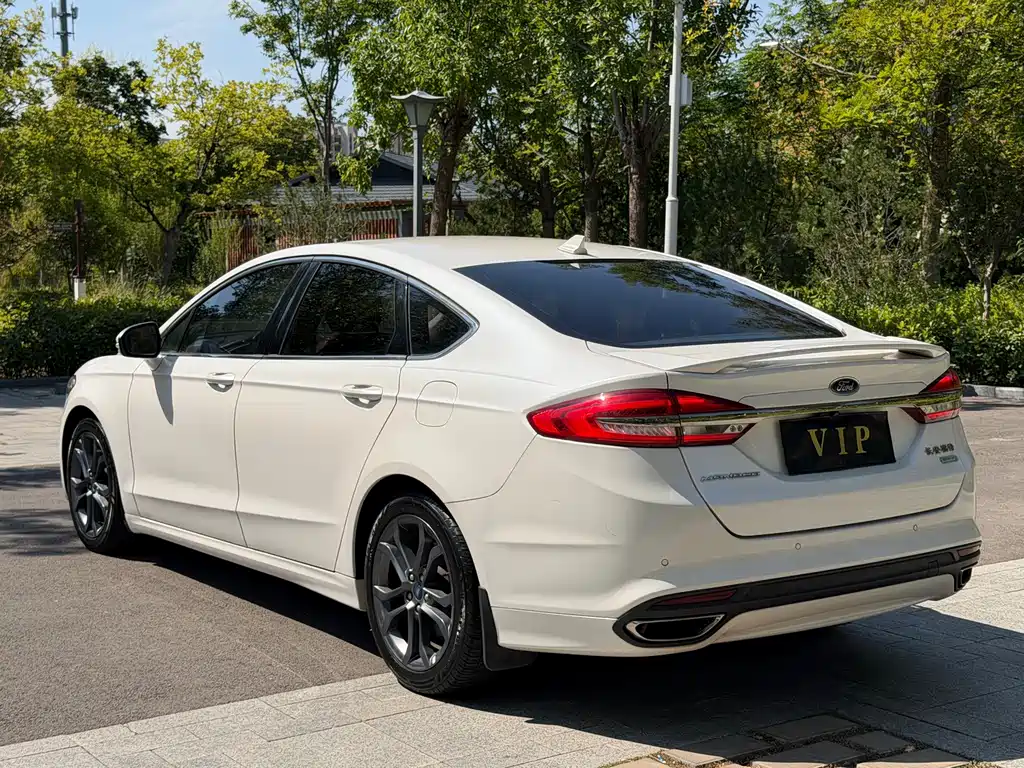Ford Mondeo — миниатюра 22