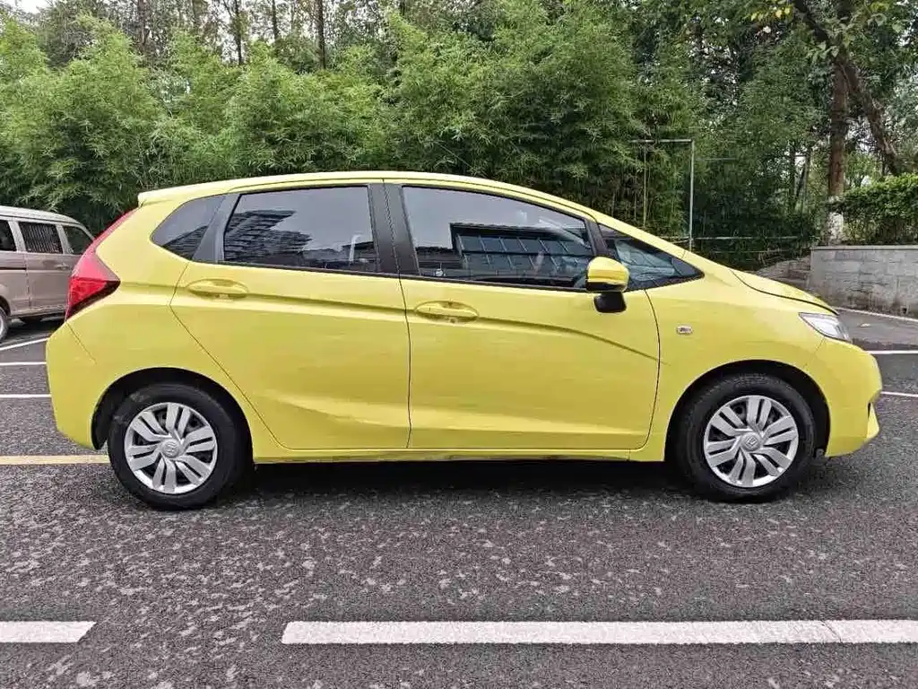 Honda Fit — миниатюра 28