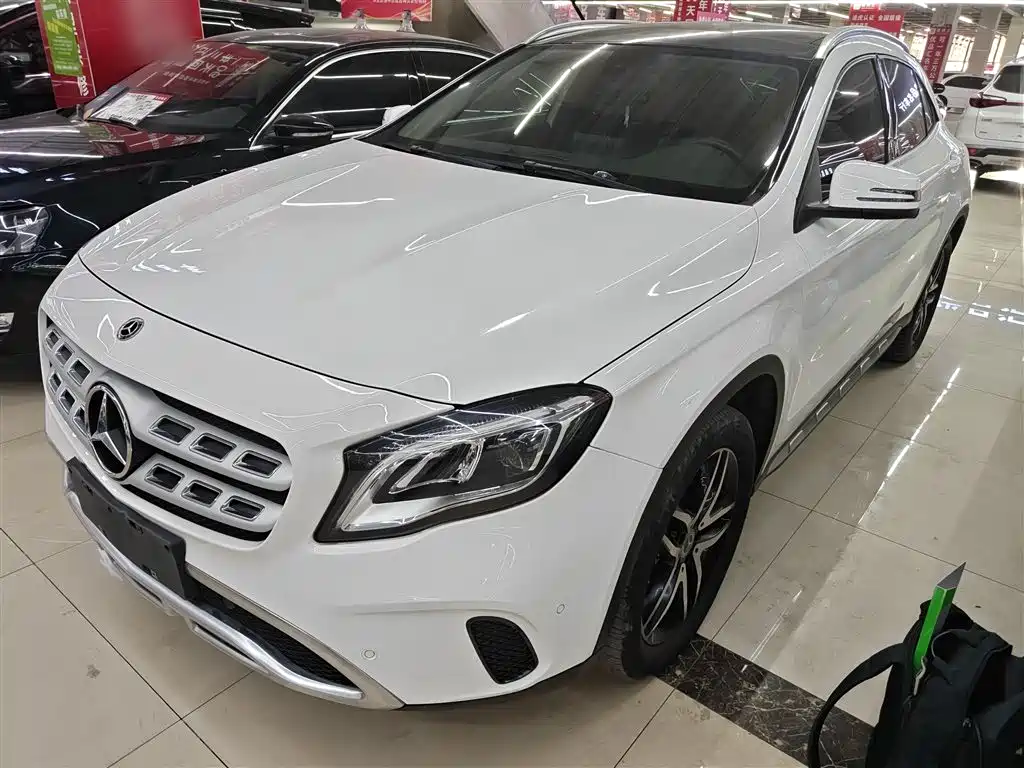 Mercedes-Benz GLA 2017