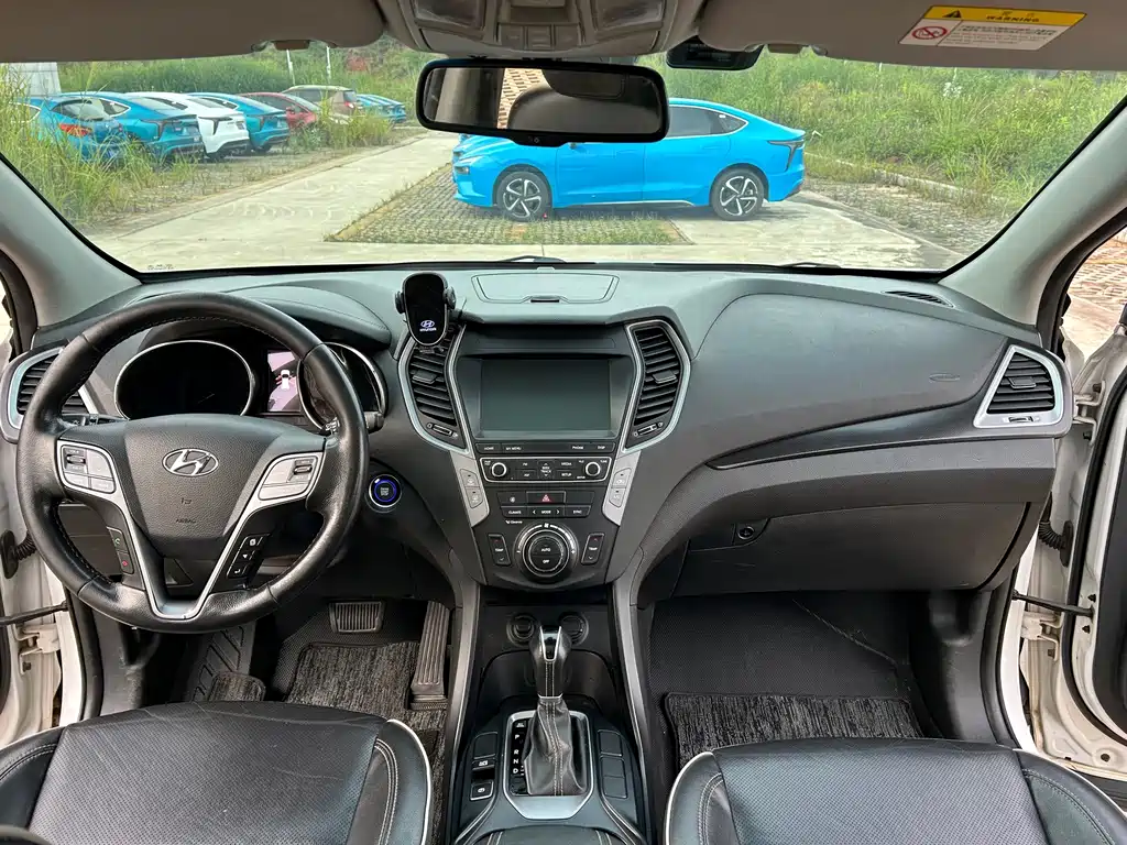 Hyundai Santa Fe — миниатюра 12