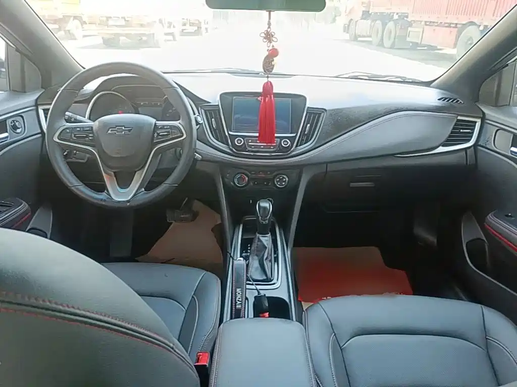 Chevrolet Monza — миниатюра 10