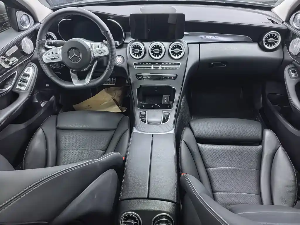 Mercedes-Benz C-Class — миниатюра 6