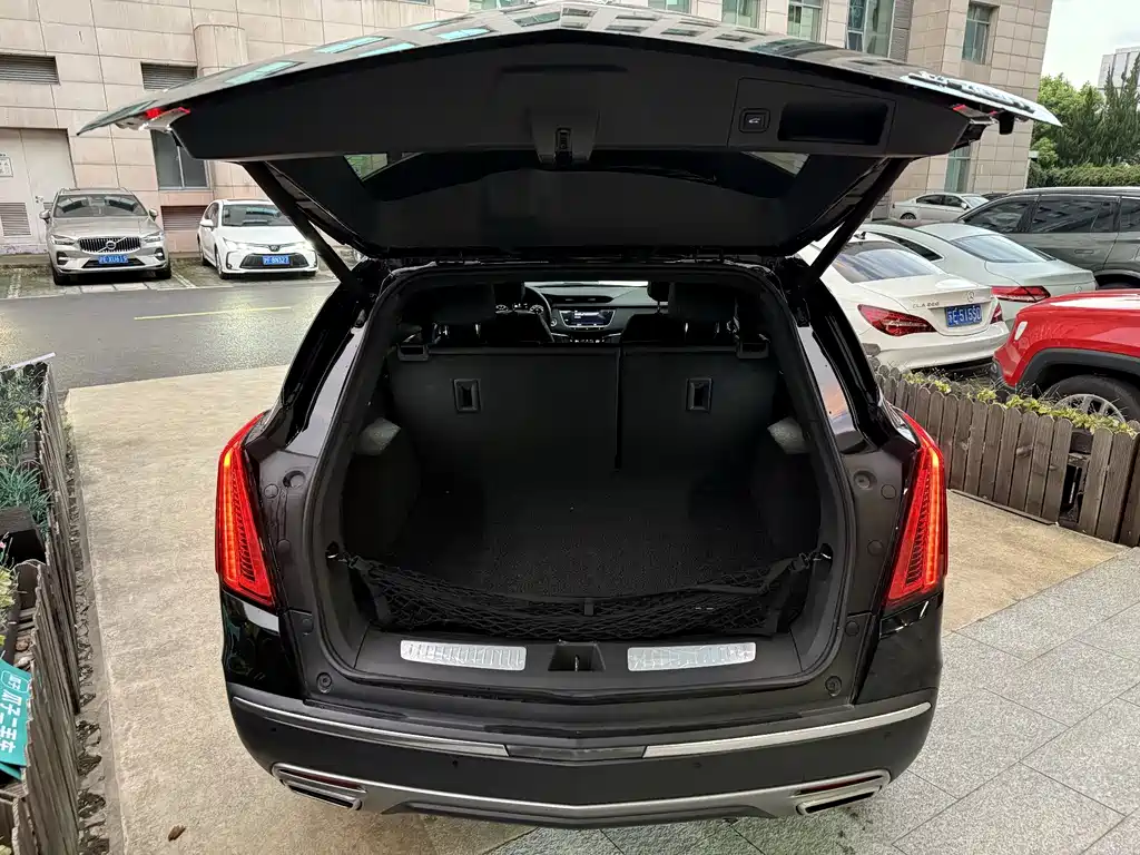 Cadillac XT5 — миниатюра 8