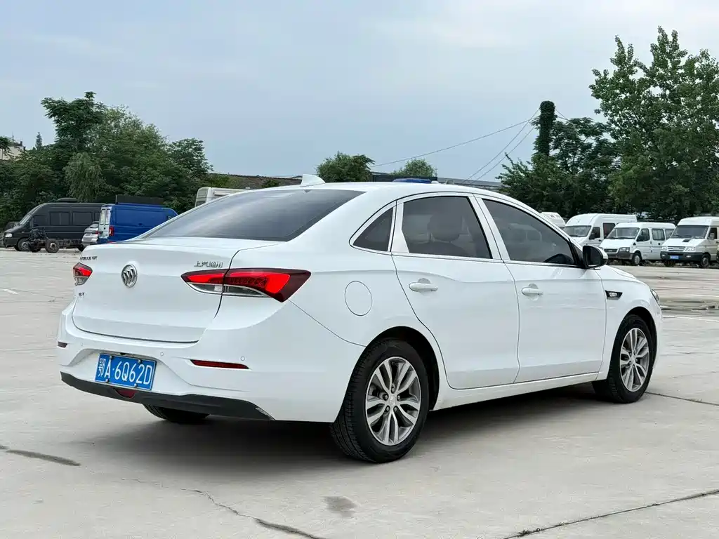 Buick Excelle — миниатюра 6