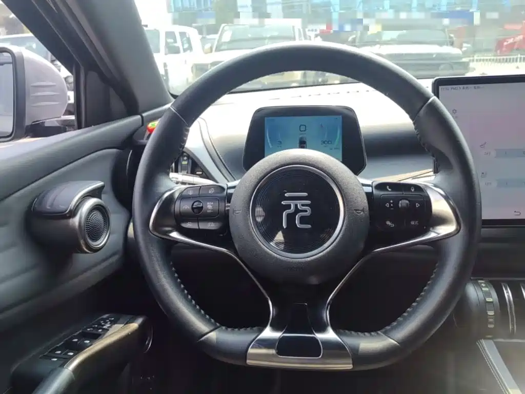 BYD Yuan Plus — миниатюра 15