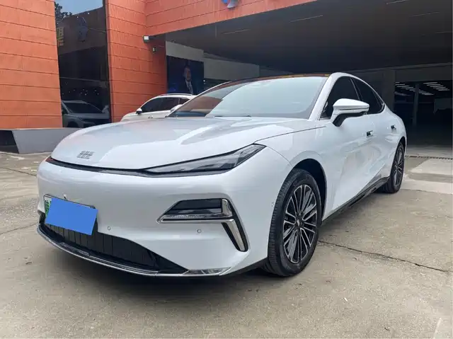 GEELY GALAXY GALAXY SPARKLE 8 2025