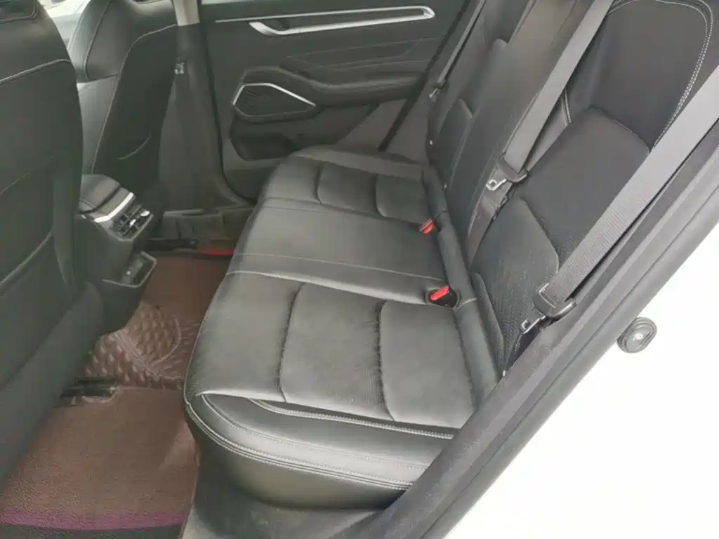 Geely Emgrand — миниатюра 17