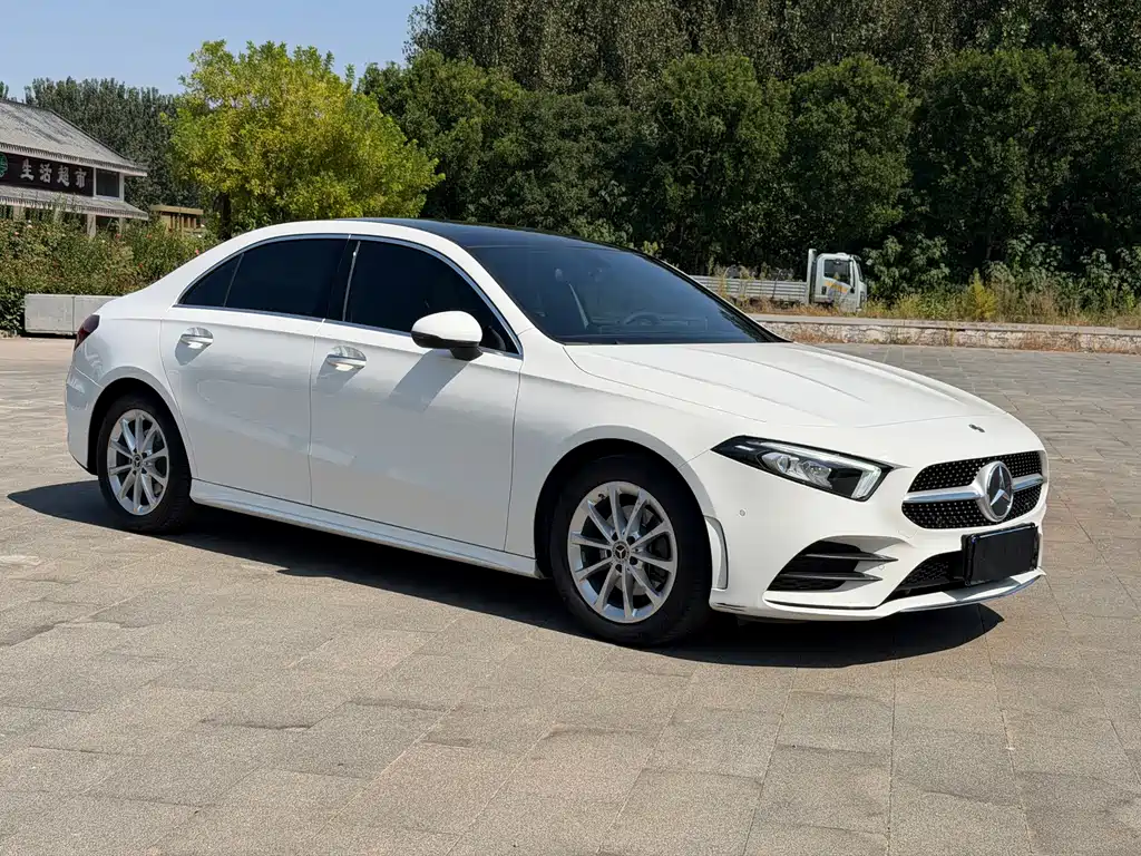 Mercedes-Benz A-Class — миниатюра 3