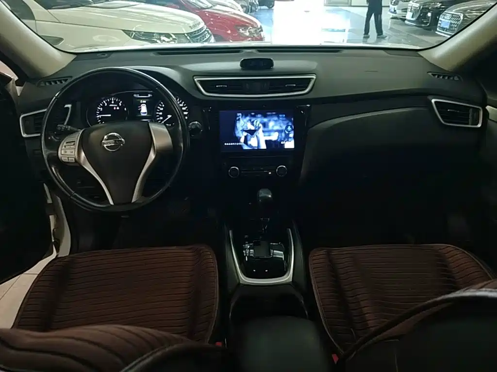 Nissan X-Trail — миниатюра 10