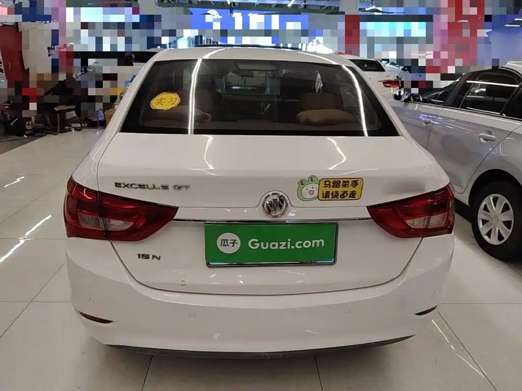 Buick Excelle — миниатюра 6