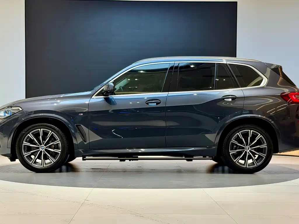 BMW X5 2021 xDrive40i M Sport