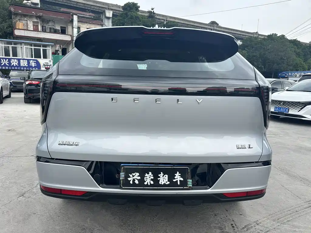 Geely Boyue L — миниатюра 6
