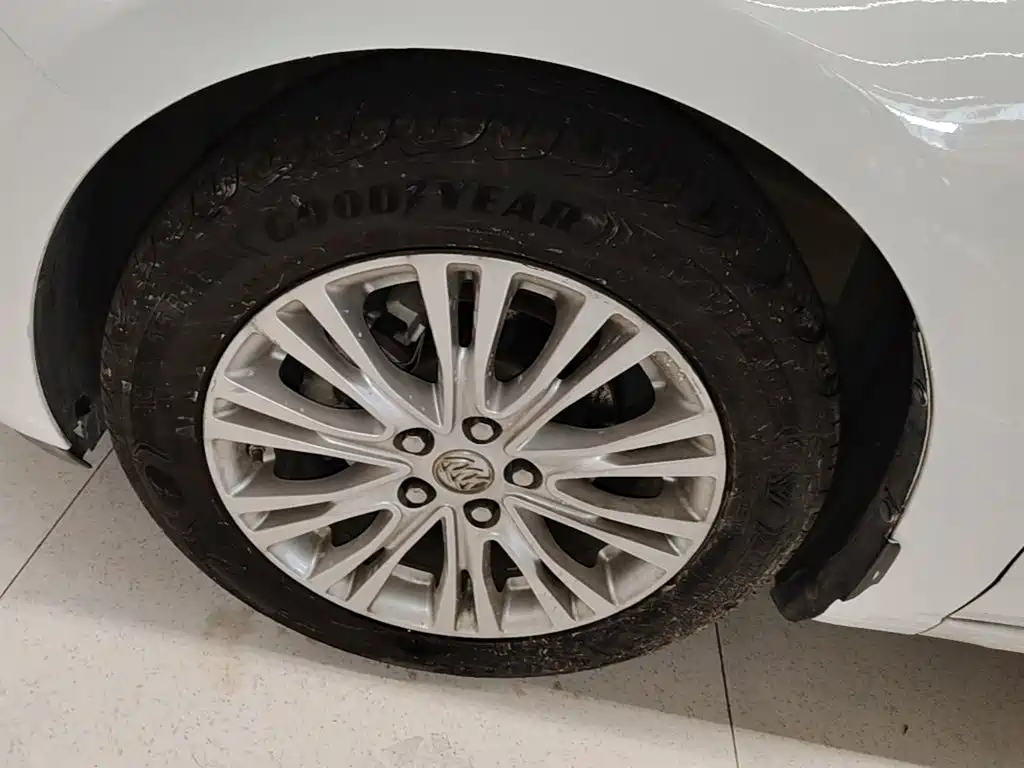 Buick Excelle — миниатюра 23