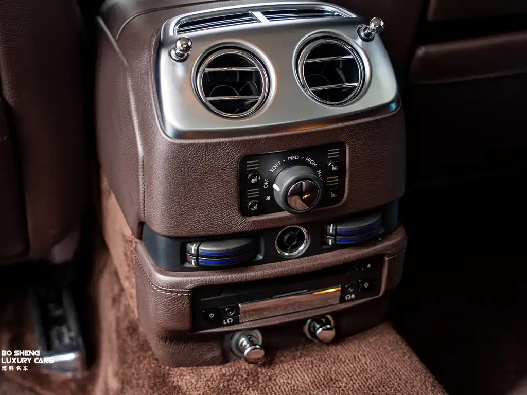 Rolls-Royce Ghost — миниатюра 24