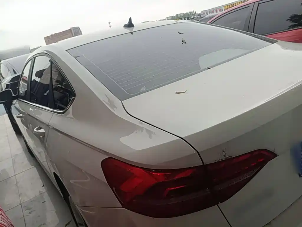 Volkswagen Lavida — миниатюра 5