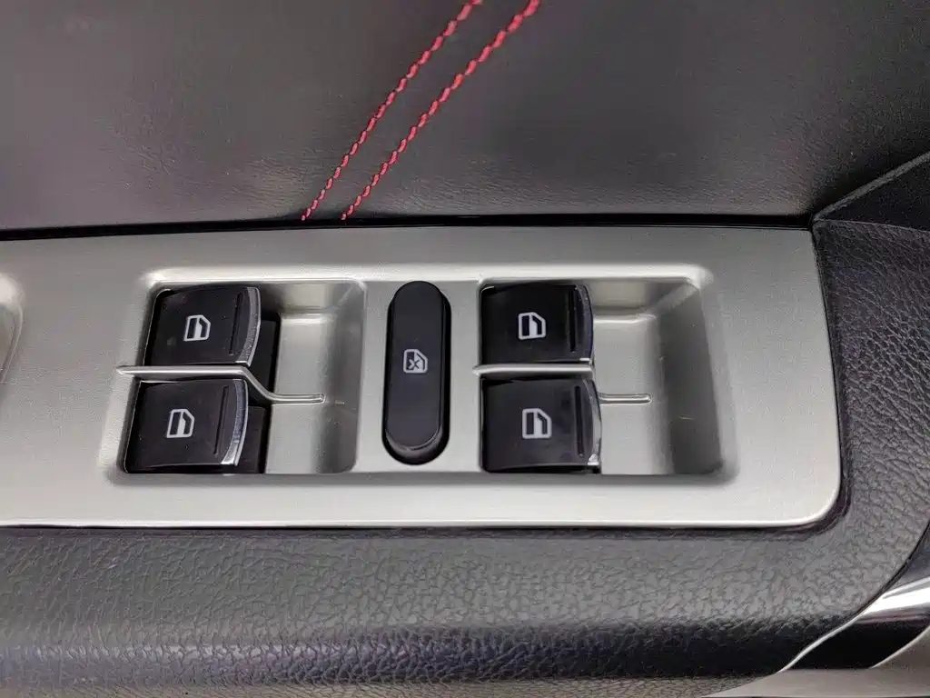 Haval M6 — миниатюра 9
