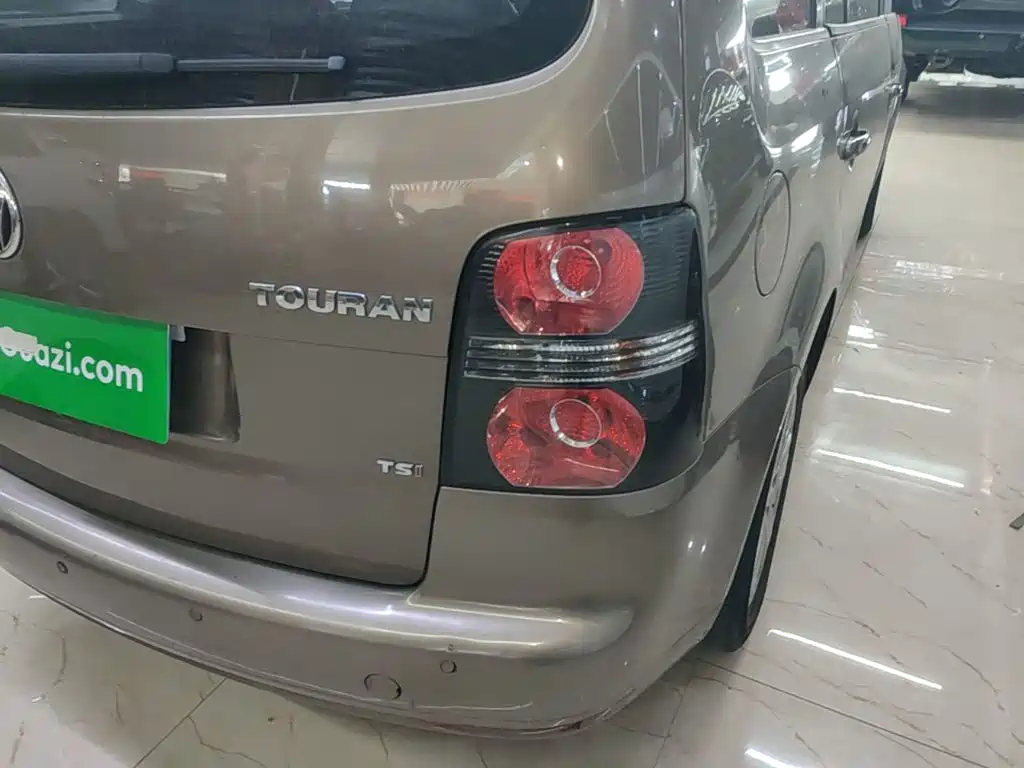 Volkswagen Touran — миниатюра 8
