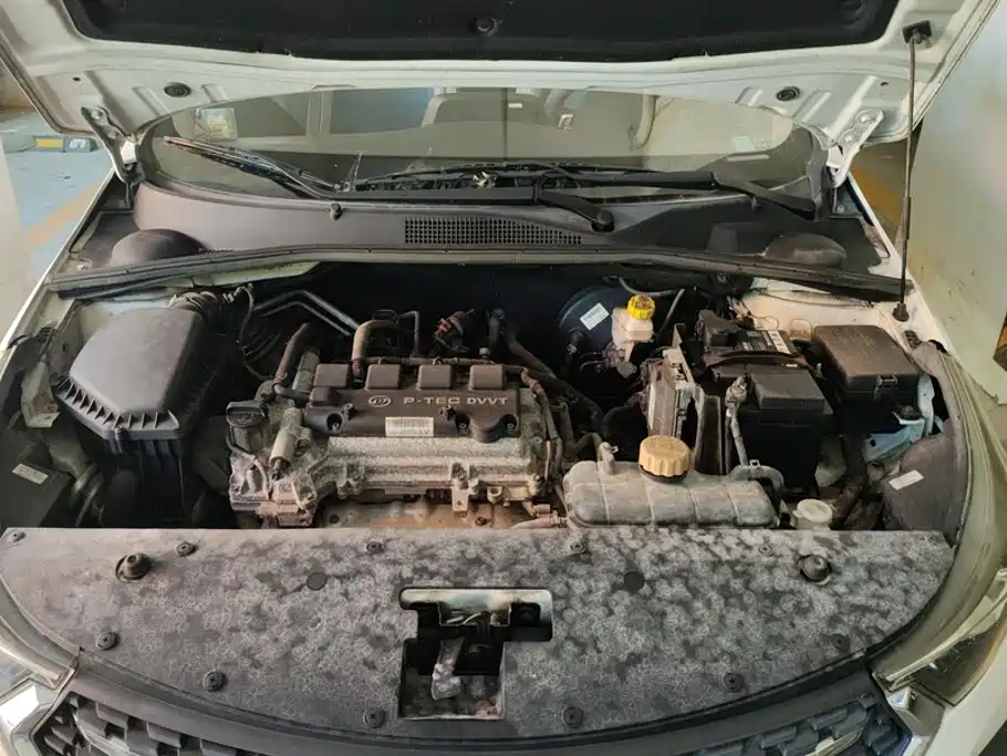 Baojun 310W — миниатюра 10