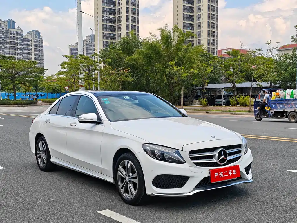 Mercedes-Benz C-Class — миниатюра 2