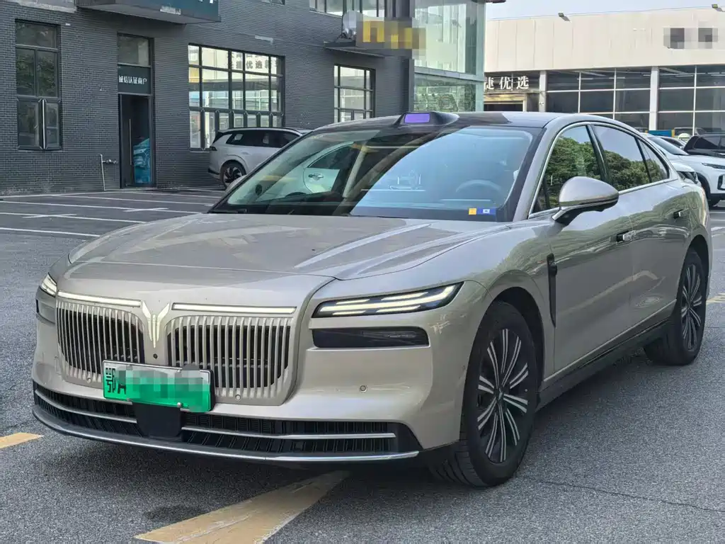 Voyah 岚图追光 L 2025