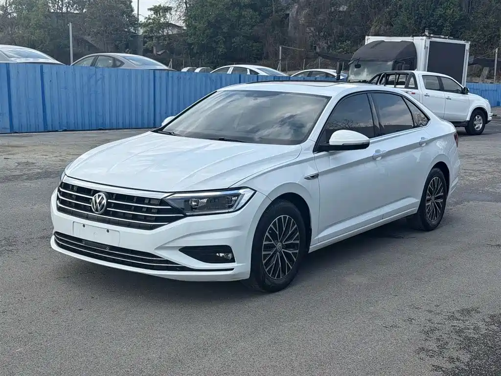 Volkswagen Sagitar 2020
