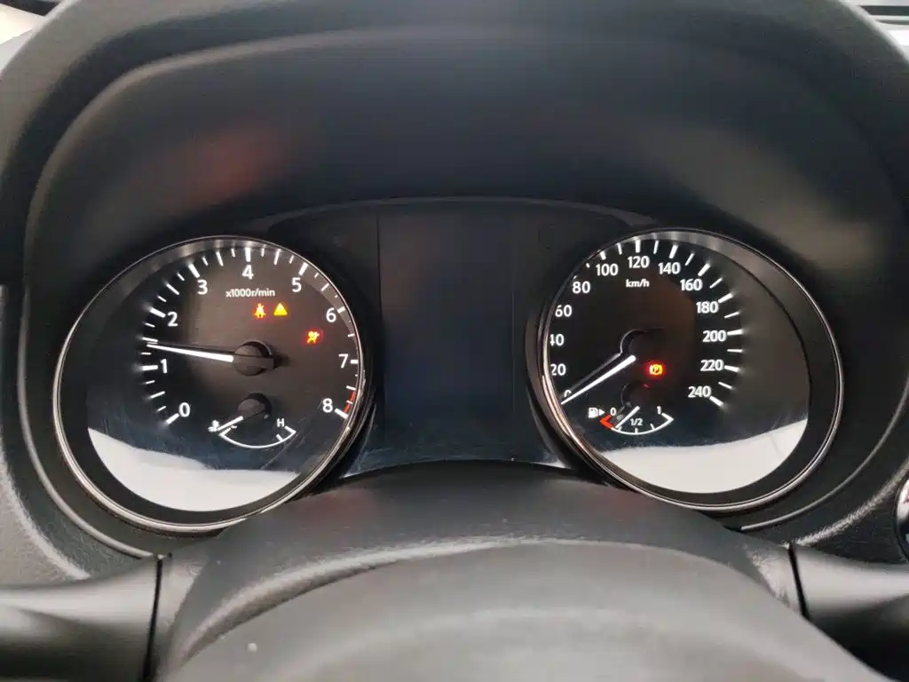 Nissan X-Trail — миниатюра 4