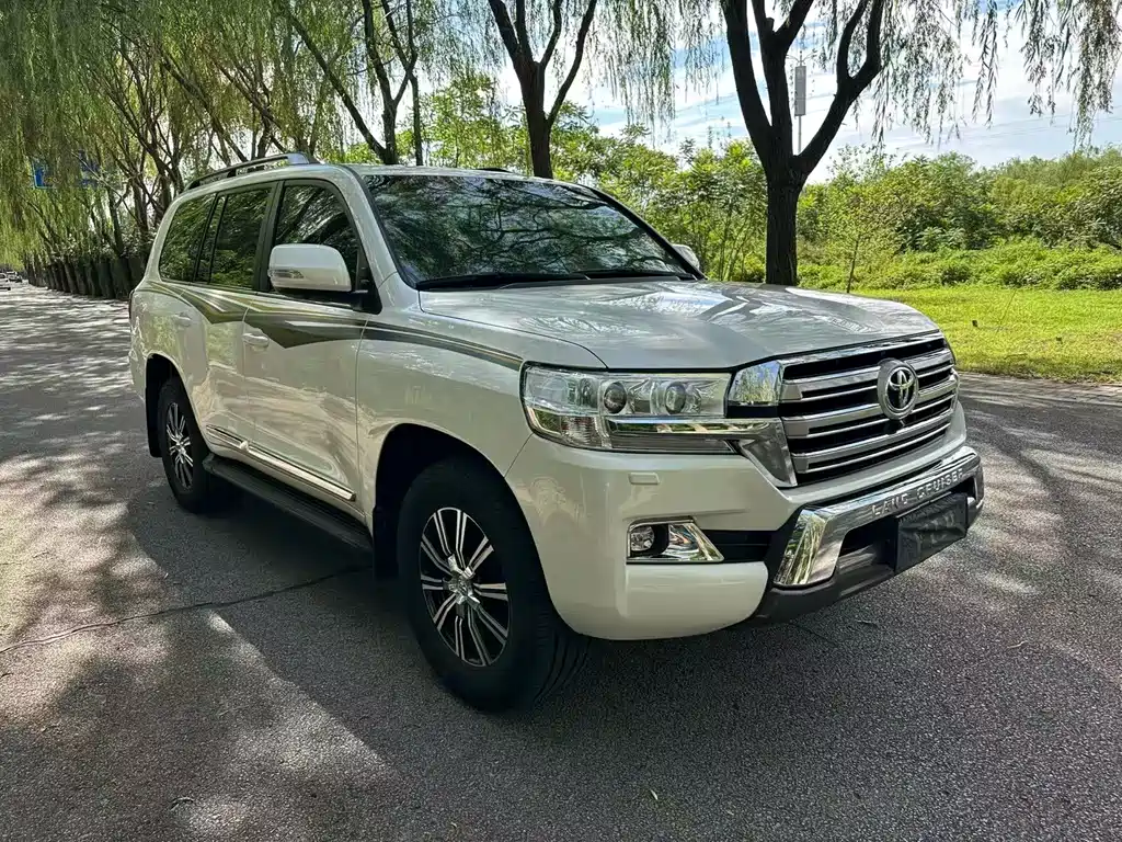 Toyota Land Cruiser 2016