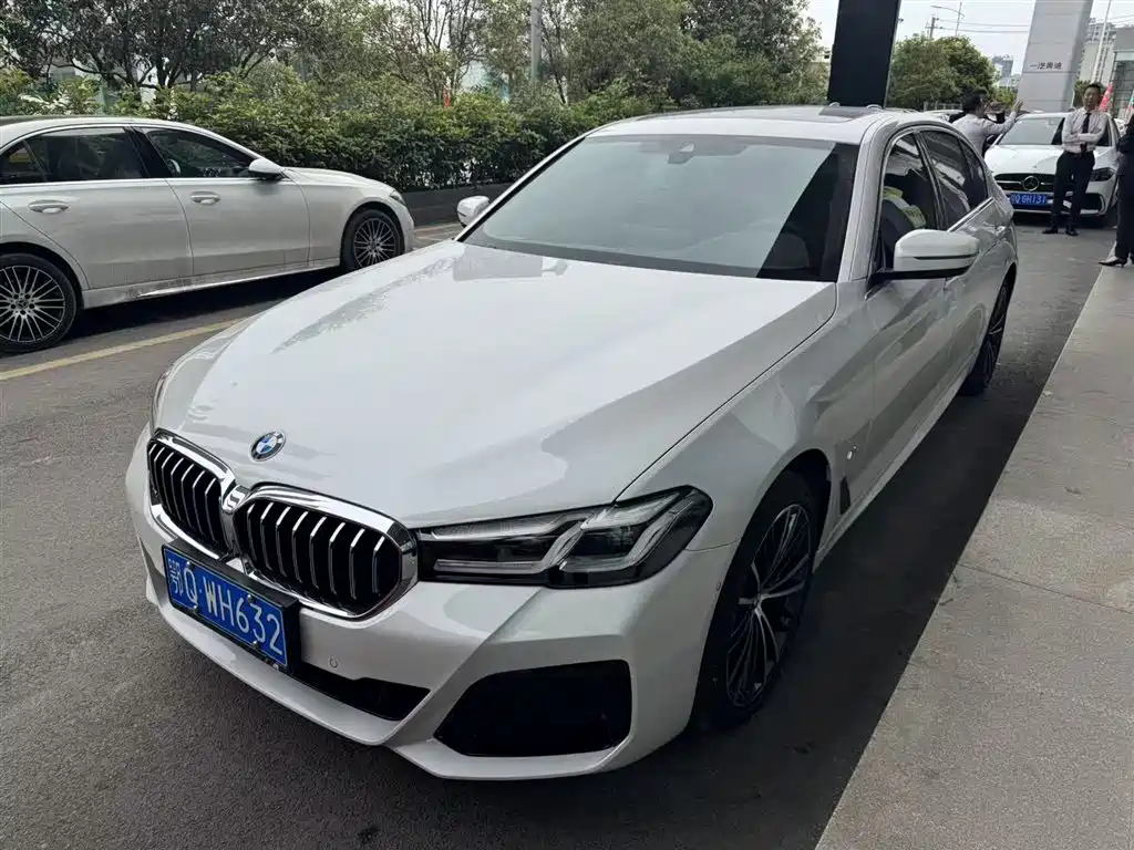 BMW 5 Series 2023